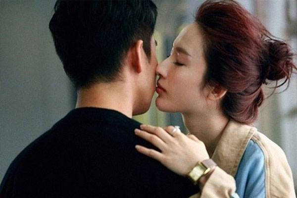nhân tình ôm bụng bầu đến đòi bồi thường 5 tỷ