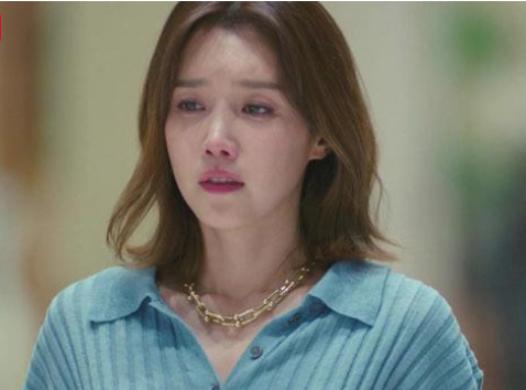 Bắt quả tang chồng đưa con riêng về rồi ngủ với vợ cũ