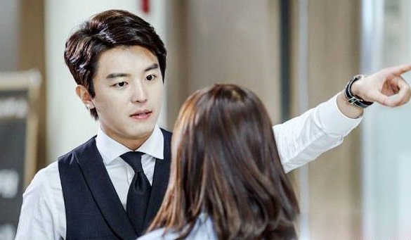 Lớn tiếng yêu cầu nhà ngoại dạy lại con gái, nhưng bố tôi vừa cất lời anh đã tím tái mặt mày