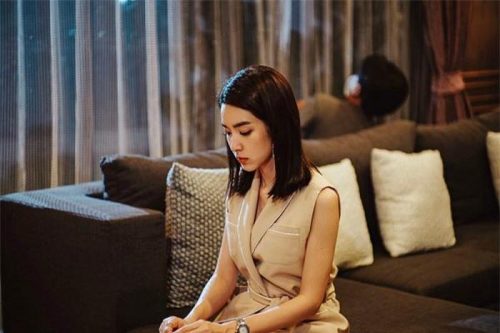 Sắp xếp lại di vật của chồng đã mất, tôi bàng hoàng phát hiện bí mật khó tin