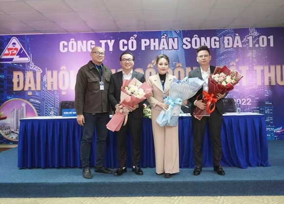 sự nghiệp của bà vũ thị thúy vợ khánh phương