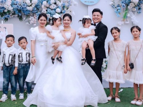 Gia đình ở Nghệ An có 3 đời sinh đôi với 5 cặp giống hệt nhau