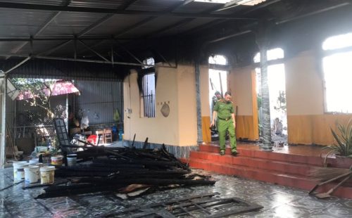 Hai vợ chồng tử vong trong căn nhà bốc cháy ở Bắc Giang