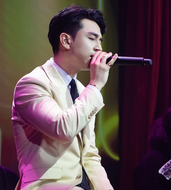 ca sĩ dương edward sinh năm bao nhiêu