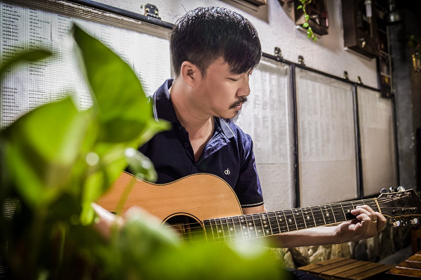 ca sĩ quang lập là ai