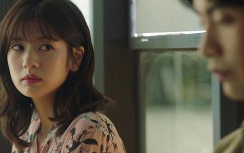 Chồng mất được 1 năm, em chồng bất ngờ đứng trước cửa, rồi đưa tôi xấp tiền