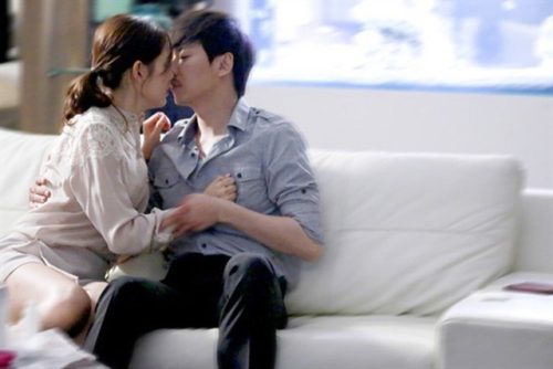 Chồng phát hiện màn kịch ngoại tình tinh vi của vợ từ một cuộc điện thoại