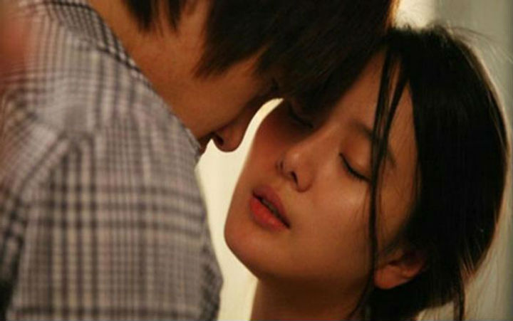 Chỗng ngã quỵ khi phát hiện vết ngoại tình của vợ từ chiếc quần chip