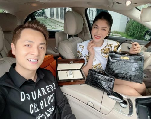 Ngoài cơ ngơi view triệu đô ở châu Âu, vợ chồng Đăng Khôi còn sở hữu khối tài sản khủng cỡ nào?