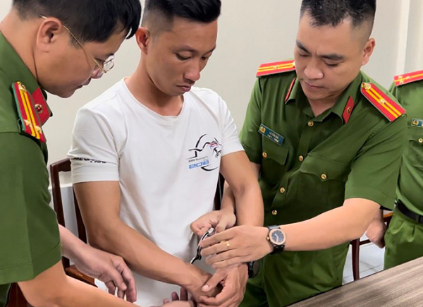 thầy dạy ngọc trinh bị bắt là ai