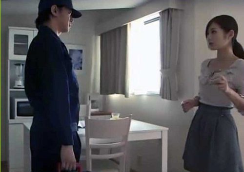 Nhờ bạn thân của chồng đến sửa điều hòa, cuộc hôn nhân 7 năm tan vỡ