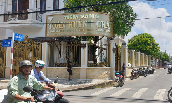 danh tính nghi phạm cướp tiệm vàng ở trà vinh