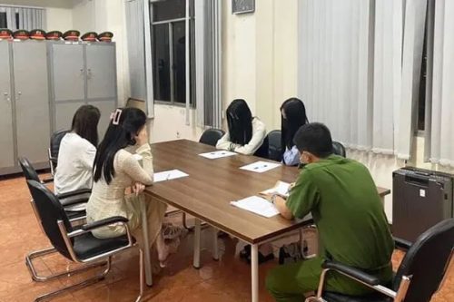 Bắt quả tang người mẫu, hoa khôi ngành làm đẹp châu Á đang bán dâm