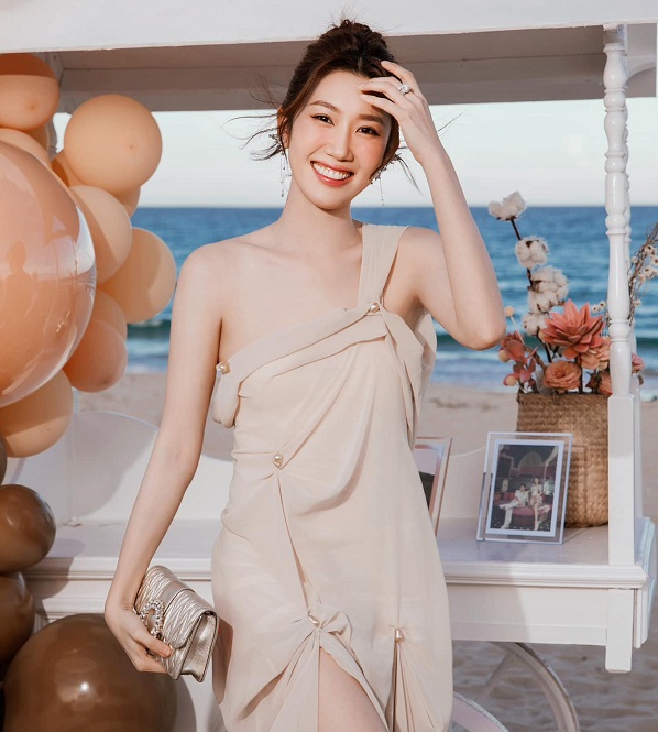 diễn viên Thúy Ngân cao bao nhiêu