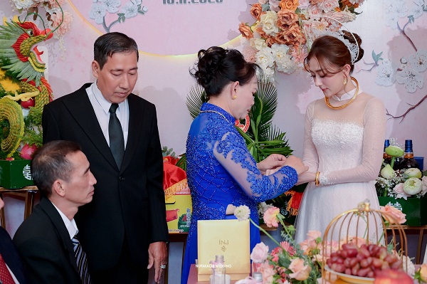 phương lan lấy chồng