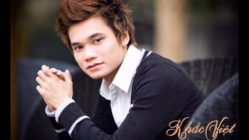 Khắc Việt là ai? Tiểu sử và sự nghiệp của ca sĩ Khắc Việt mới nhất Ca sĩ Khắc Việt là gương mặt thân quen với người yêu âm nhạc