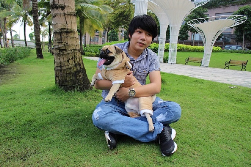 Khoa Pug rất yêu quý chó – đặc biệt là giống Pug