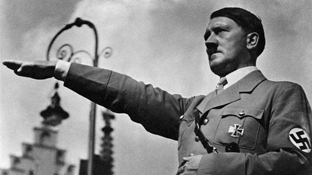 Hitler là ai? Tiểu sử và tội ác của “ông trùm phát xít Đức” chi tiết Lý do khiến Hitler lệch lạc trong tư tưởng chính trị