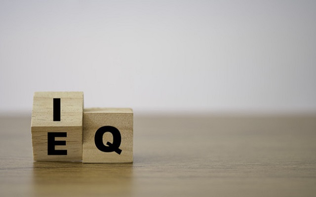 IQ và EQ cái nào hơn: Chỉ số nào quan trọng & có sức nặng? Những người sở hữu chỉ số EQ vượt trội