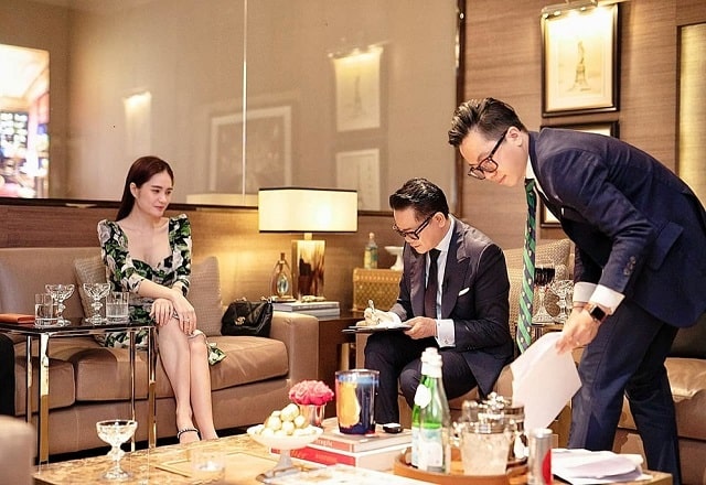 Di Băng trở thành nữ doanh nhân thành công sau khi kết hôn
