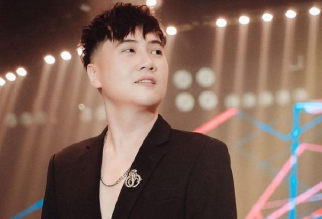 Vương Anh Tú là ai? Tiểu sử & sự nghiệp nhạc sĩ Vương Anh Tú Vương Anh Tú bộc lộ tài năng rất sớm khi còn ngồi trên ghế nhà trường