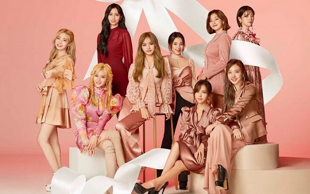 Nhóm nhạc nữ TWICE vô cùng thành công kể từ khi debut