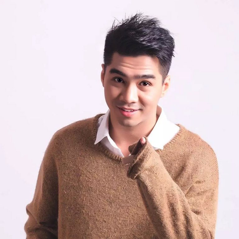 Pewpew là ai? Tiểu sử và sự nghiệp streamer Pewpew nổi tiếng Pewpew bỏ học đại học để theo đuổi nghề streamer
