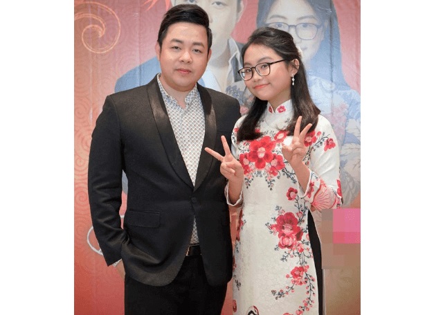 Phương Mỹ Chi bao nhiêu tuổi? Tiểu sử, sự nghiệp ca sĩ Phương Mỹ Chi Mỹ Chi trở thành con nuôi Quang Lê sau thành công The Voice Kids