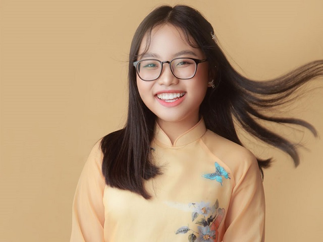 Phương Mỹ Chi bao nhiêu tuổi? Tiểu sử, sự nghiệp ca sĩ Phương Mỹ Chi Nữ ca sĩ Mỹ Chi bị tố vô ơn với ca sĩ Hiền Thục