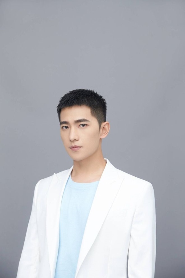Diễn viên Dương Dương, gương mặt thân quen của các bạn trẻ