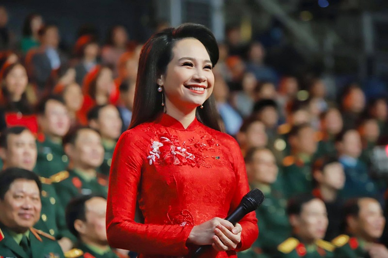 Mỹ Lan là ai? Tiểu sử, sự nghiệp nữ biên tập viên Mỹ Lan Mỹ Lan là ai? Tiểu sử, sự nghiệp nữ biên tập viên Mỹ Lan