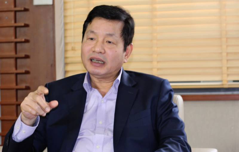 Ông tích cực tham gia các hoạt động thiện nguyện