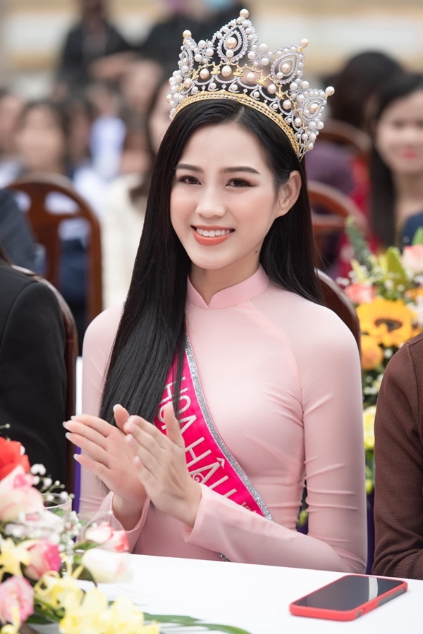 Đỗ Thị Hà là ai? Tiểu sử hoa hậu Đỗ Thị Hà & Sự nghiệp mới nhất Đỗ Thị Hà đăng quang Hoa hậu Việt Nam năm 2020