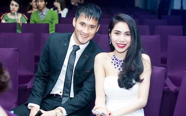 Tiểu sử và sự nghiệp cầu thủ Công Vinh Vợ CV9 là ca sĩ, diễn viên Thủy Tiên