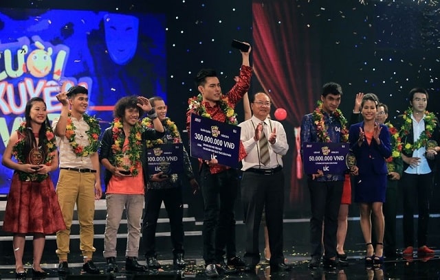 Tiểu sử, sự nghiệp của Lê Dương Bảo Lâm Dương Lâm trở nên nổi tiếng sau chiến thắng chương trình Cười Xuyên Việt