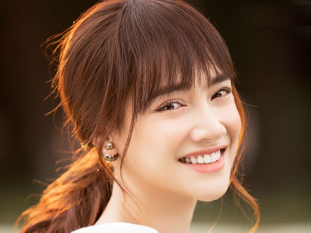 Nhã Phương thành công tỏa sáng sau bộ phim Xin lỗi, anh chỉ là thằng bán giò
