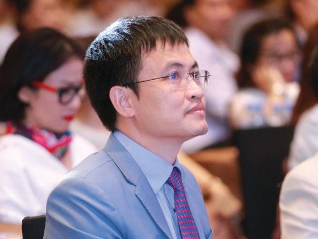 Tim-hieu-ve-con-duong-hoc-van-cua-Shark-Vuong