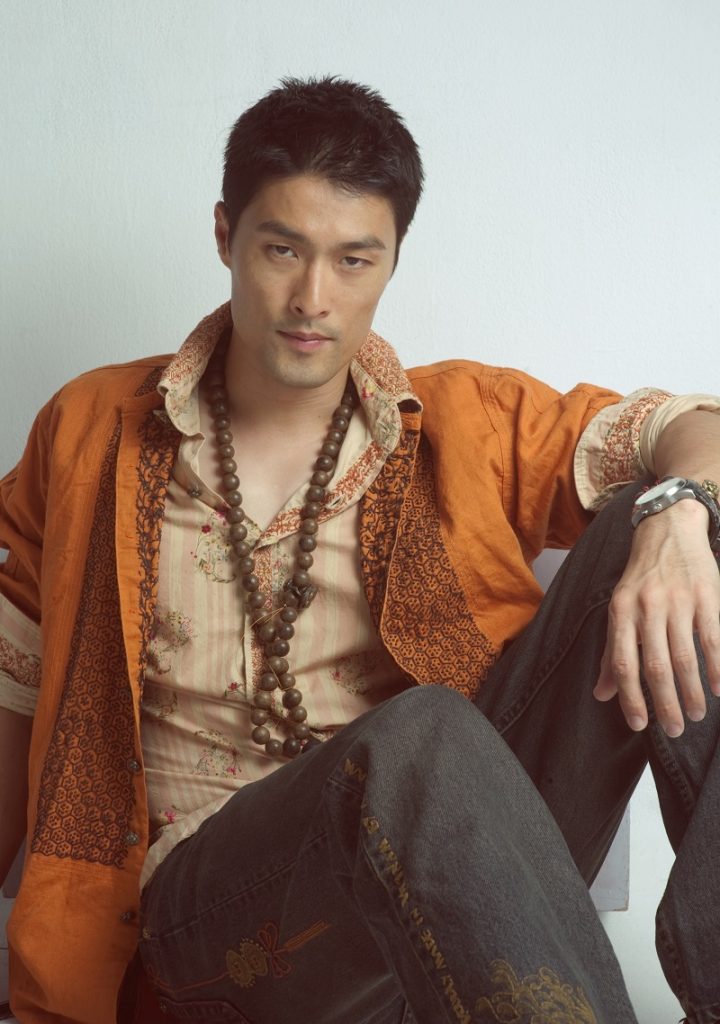 Tiểu sử và sự nghiệp Johnny Trí Nguyễn Anh nổi tiếng với nhiều bộ phim Dòng máu anh hùng, nụ hôn thần chết