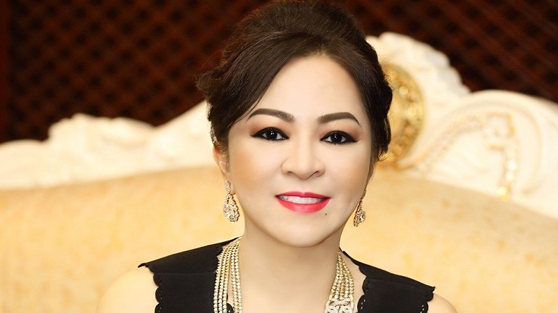 Bà Nguyễn Phương Hằng
