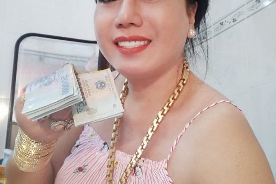 Cô Minh Hiếu là ai