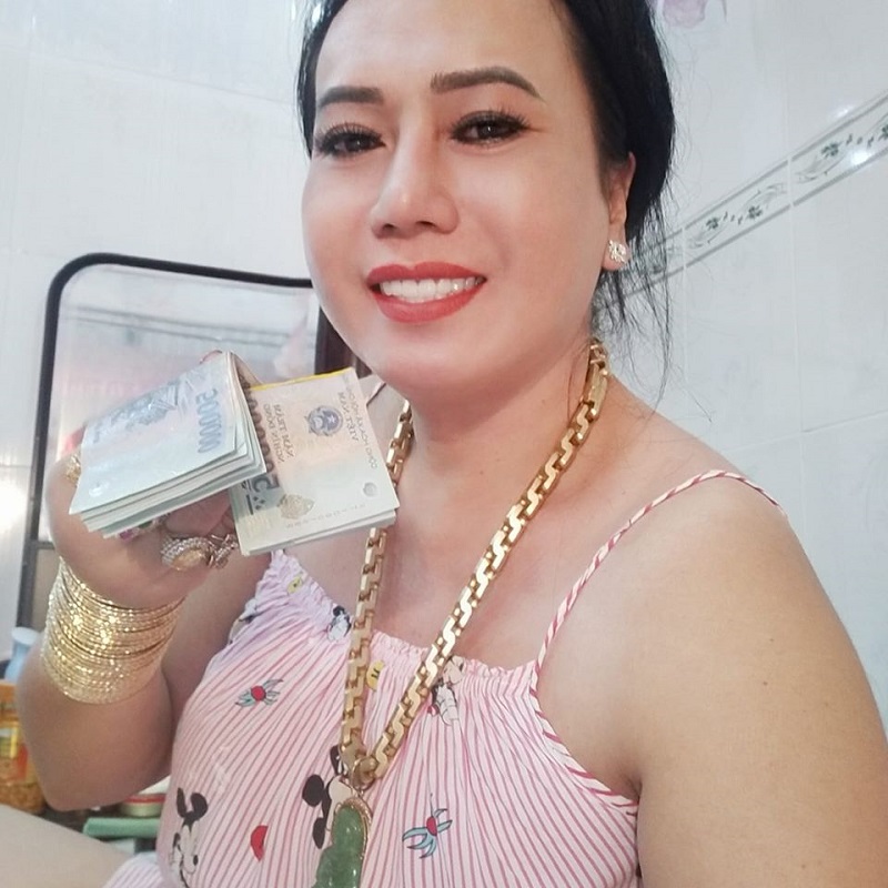 Cô Minh Hiếu là ai? Giải mã hiện tượng mạng cô Minh Hiếu Cô Minh Hiếu là ai