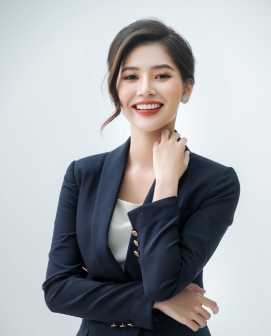 Phạm Hoàng Thu Uyên - Nữ CEO bản lĩnh Cô nàng được mệnh danh là nữ trướng làm chủ thị trường ngách trong thời đại công nghệ số