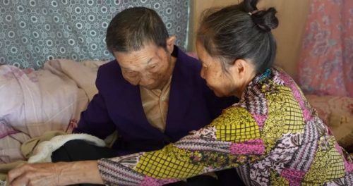 Cụ bà "độc nhất vô nhị" tại Việt Nam: Thọ 122 tuổi, tóc vẫn đen và mọc răng mới