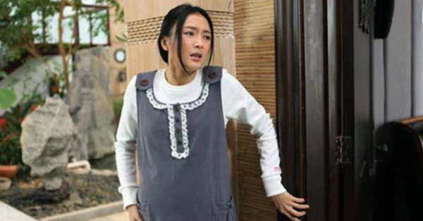 Ngày giỗ đầu của chồng, con dâu vác bụng bầu khệ nệ, gia đình xấu hổ đuổi đi và cái kết