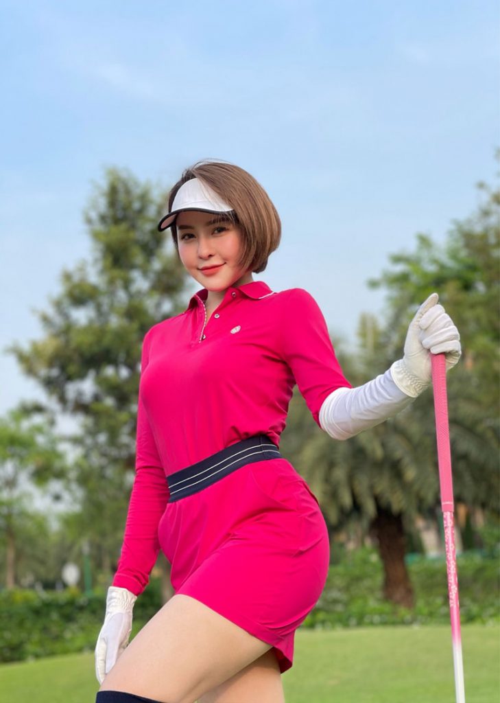 Sự nghiệp của cô gái không mấy thuận lợi