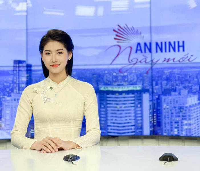 Phạm Hoàng Thu Uyên - Nữ CEO bản lĩnh Thu Uyên có thời gian làm BTV, MC tại Đài truyền hình CAND