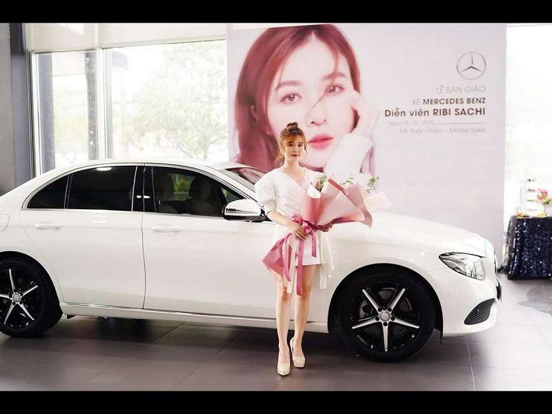 Ribi Sachi là ai? Tiểu sử diễn viên Thủy Ribi Thủy đến với làng giải trí bằng niềm đam mê