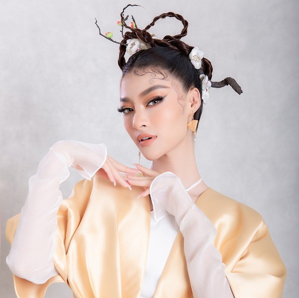 tiểu sử lona kiều loan