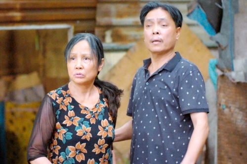 Ông trùm vai đểu giờ là Đại tá, sống hạnh phúc bên vợ là nghệ sĩ nổi tiếng