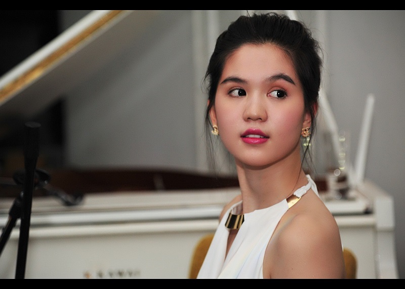 Tiểu sử & sự nghiệp của người mẫu Ngọc Trinh Vì khó khăn nên sự nghiệp học hành không được như mong đợi